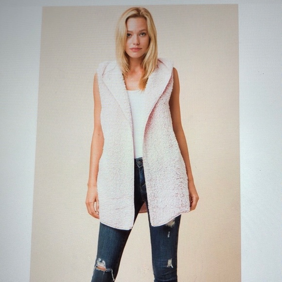 Jackets & Blazers - LAST ONE!  NWT Sleeveless Soft soft soft vest Hoodie!